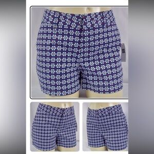 GAP Khakis Blue Floral Geometric Mid Rise Shorts, 3 Inch Short
